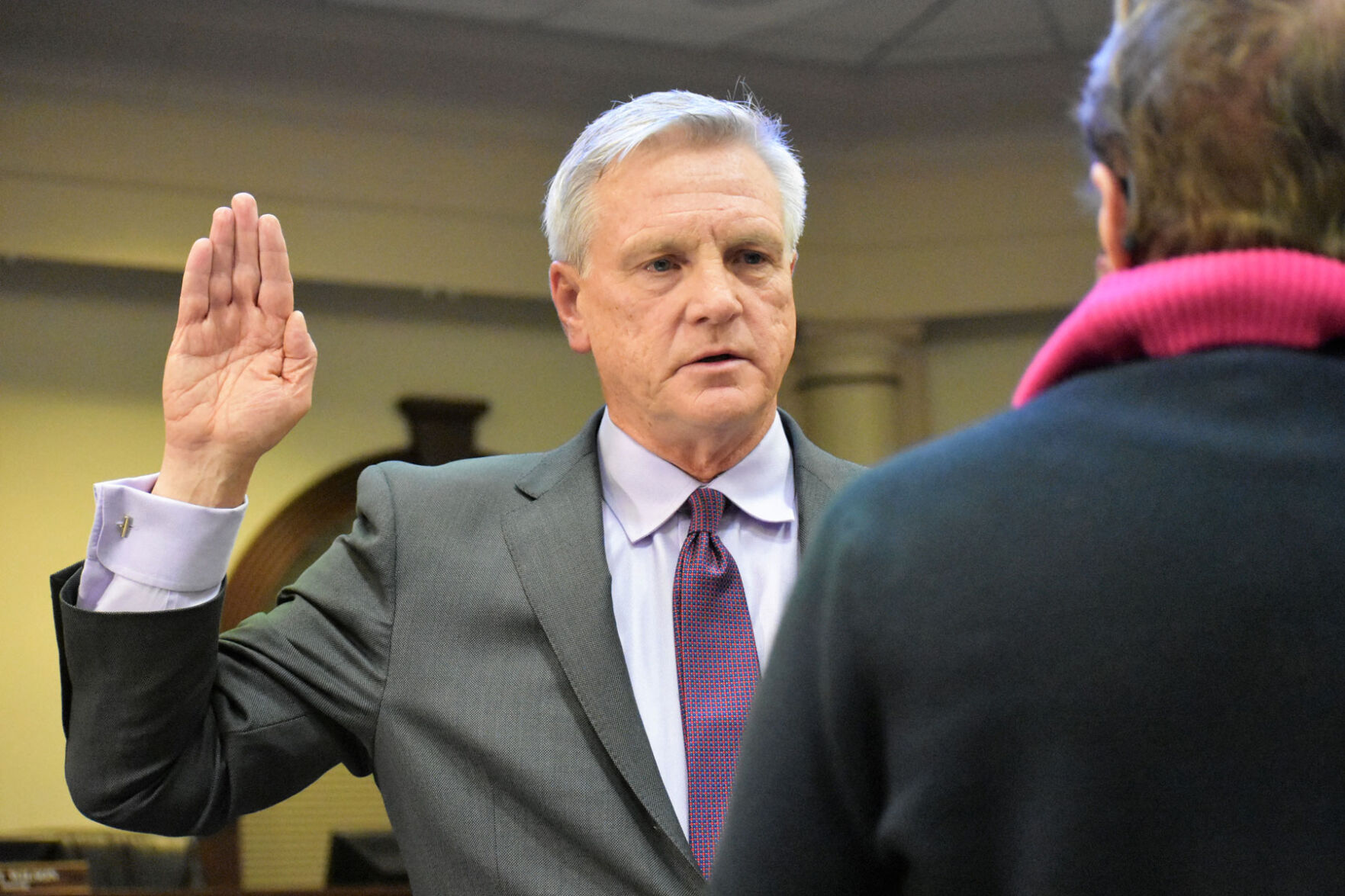 AR-0113-Roswell-swearing-in-1_w.jpg